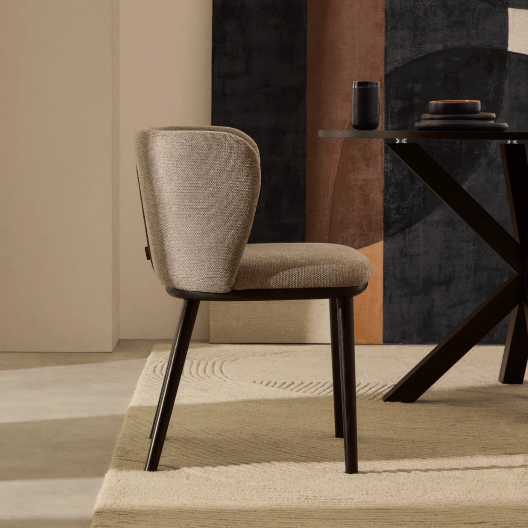 Modern Cappuccino Chenille Dining Chair with High Density Foam and Curved Back for Dining Room