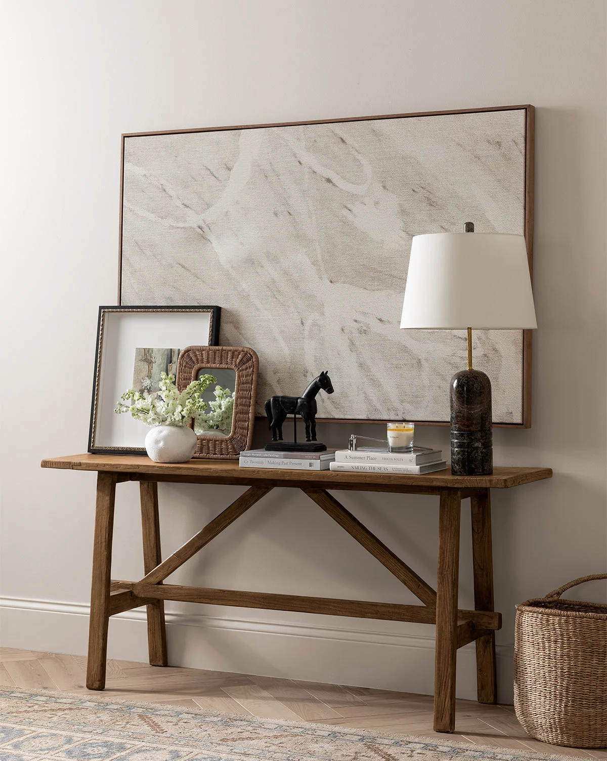 Classic Wood Console Table with Refined Silhouette for Living Room