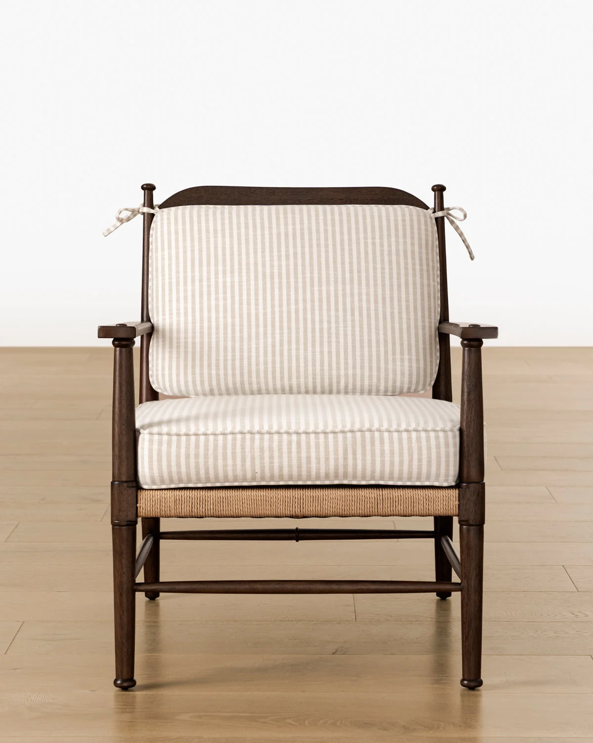 Traditional Wood & Woven Lounge Chair with Tailored Upholstery & Clean Lines for Living Room