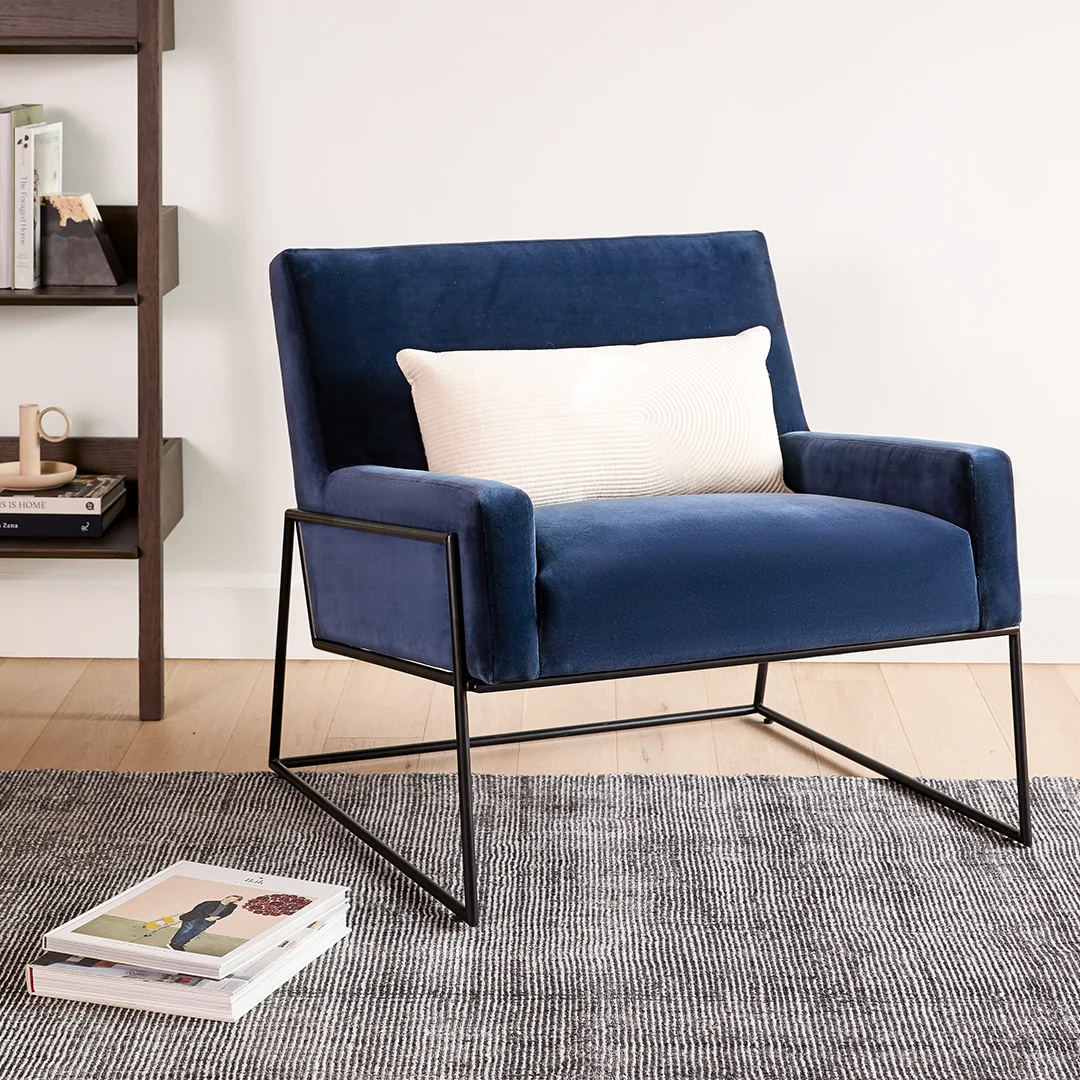 Modern Blue Fabric Lounge Chair with Corner-Blocked Frame & Steel Legs for ing Room