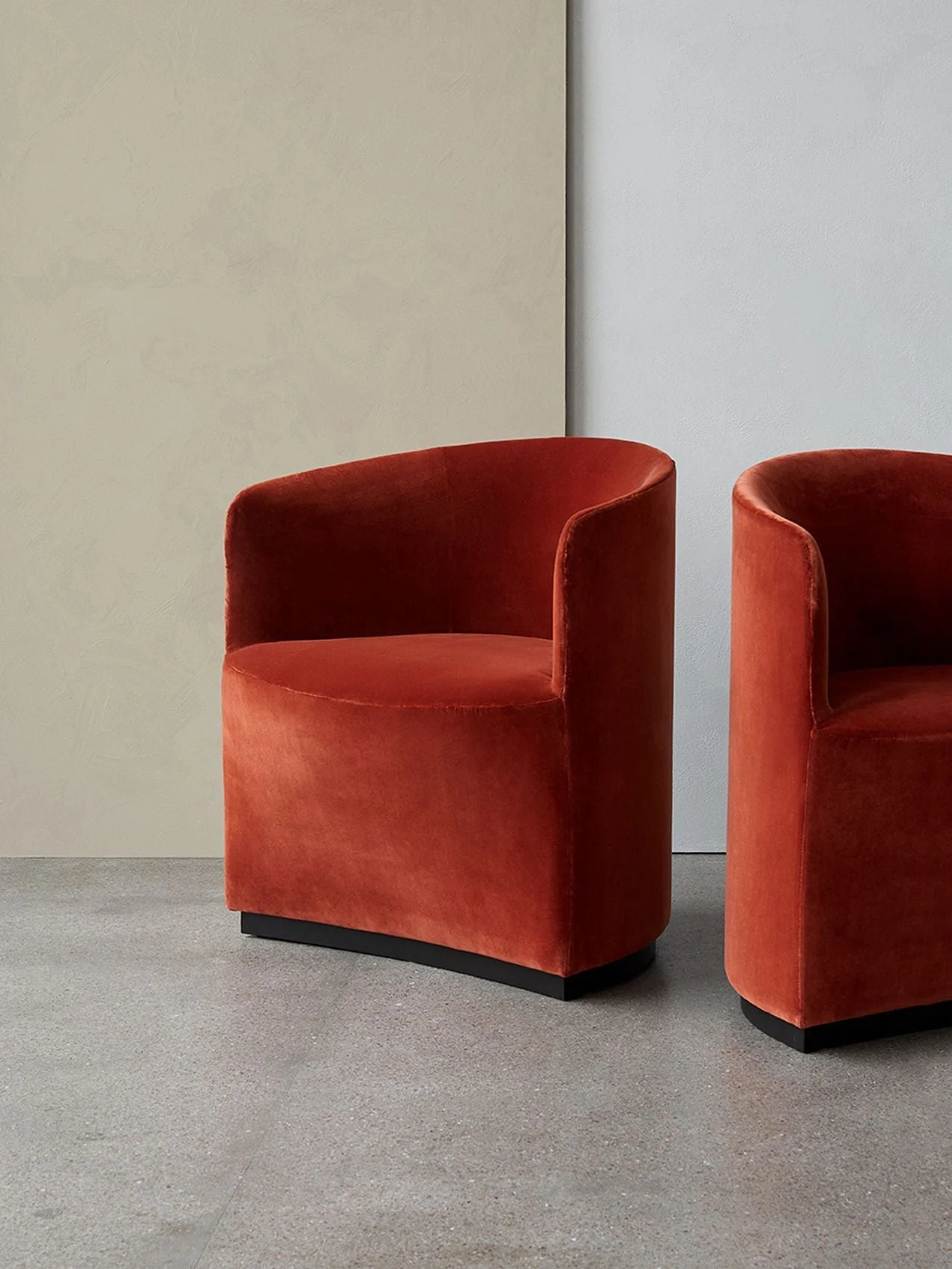 Fully Upholstered Club Chair Geometric Silhouette, Lounge Design