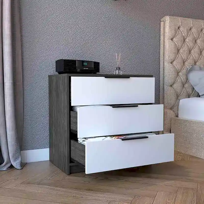 3 Drawer Dresser with Superior Top