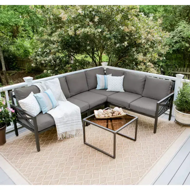 Leisure Made Blakely 5pc Aluminum Sectional in Gray Fabric