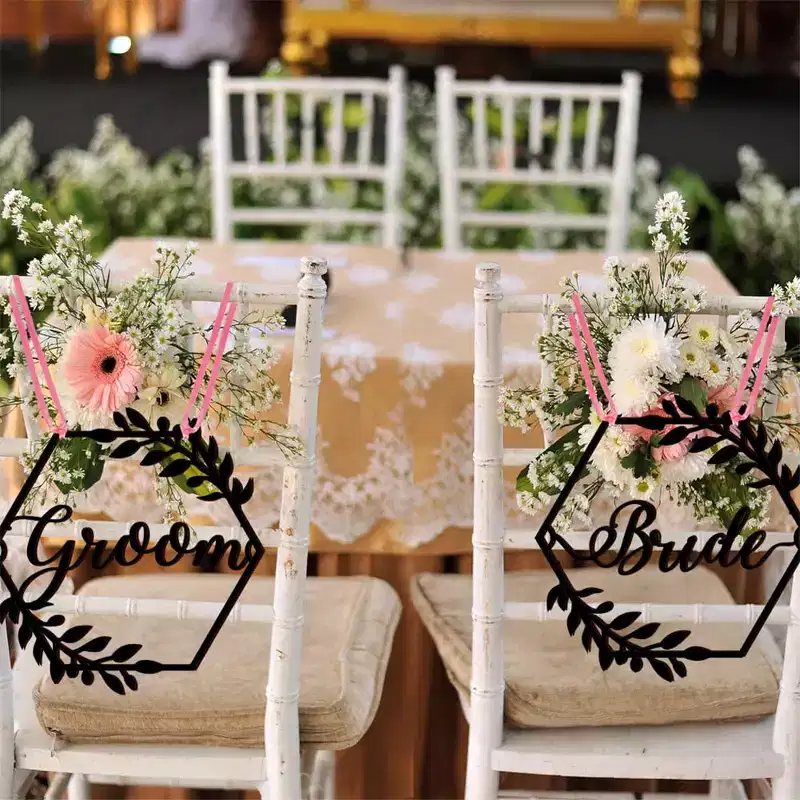 1 Pair Mr and Mrs Chair Signs Wooden Bride and Groom Signs Decoration Chair Back Hanging Pendant with Ribbon Wedding Hanging Sign for Wedding