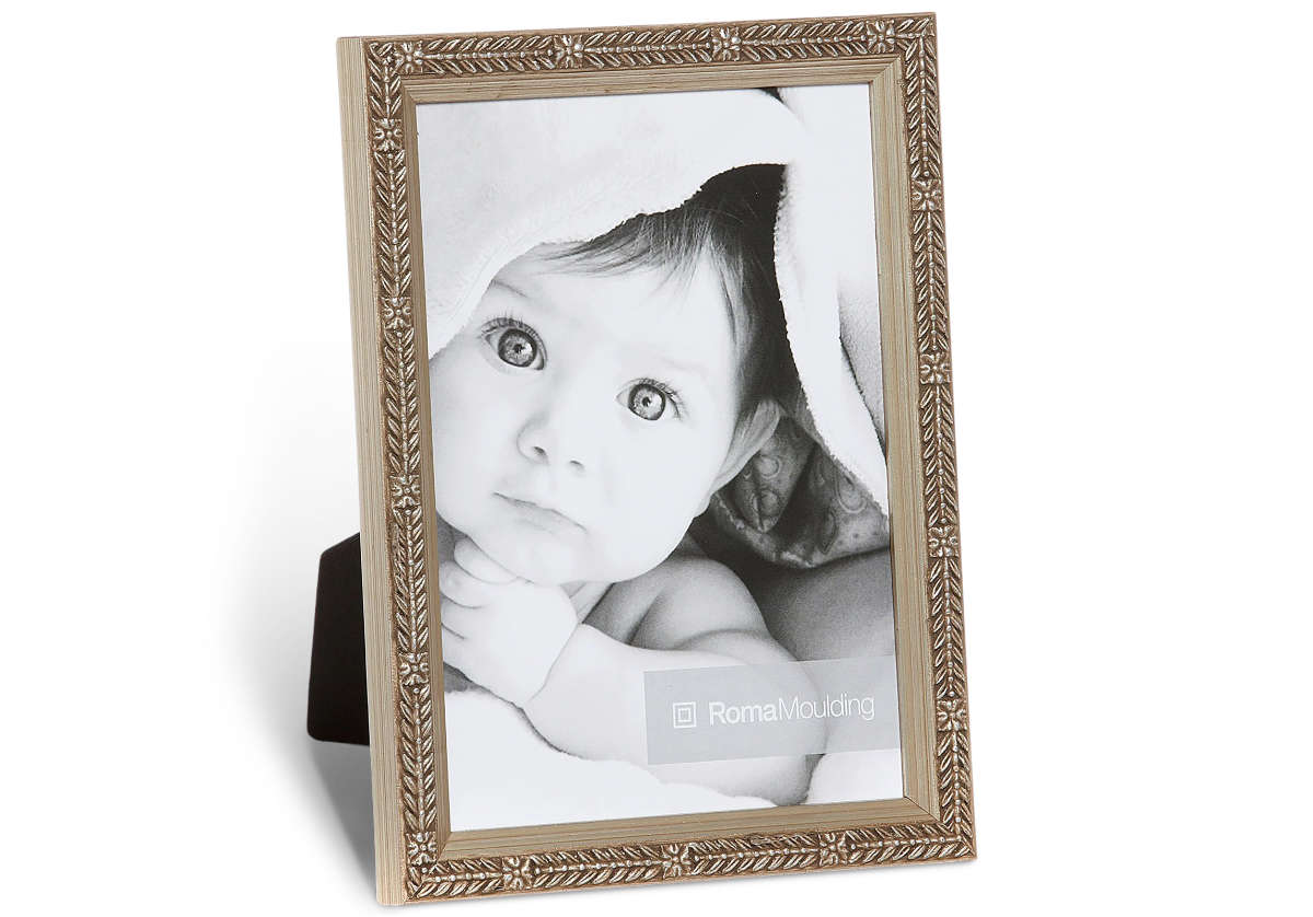 Classical Silver Leaf Photo Frame with Handcrafted Finish in Portrait or Landscape for Study & Bedroom