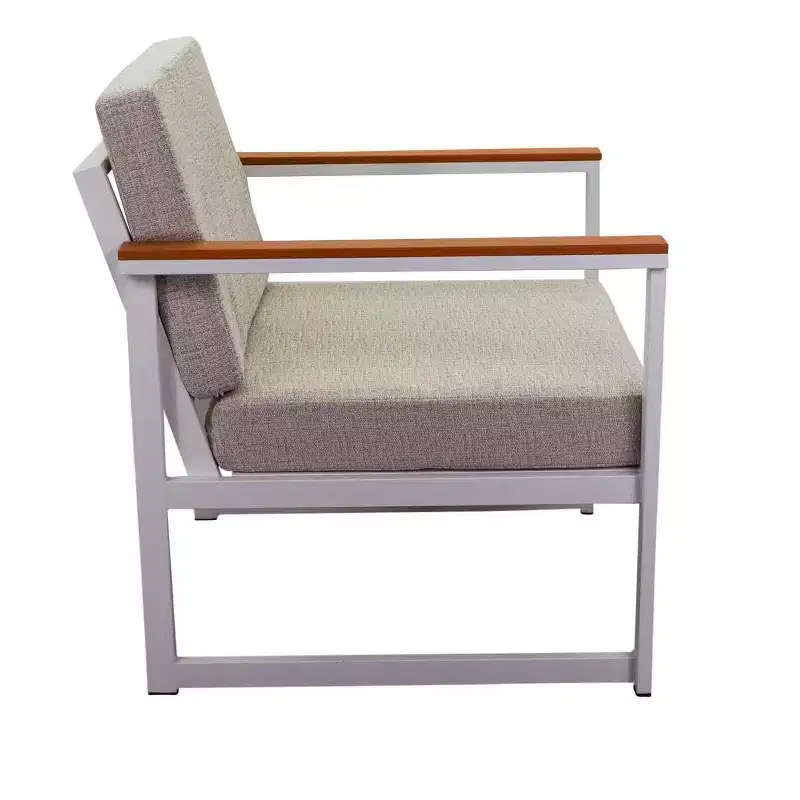 Courtyard Casual Catalina Club Chair