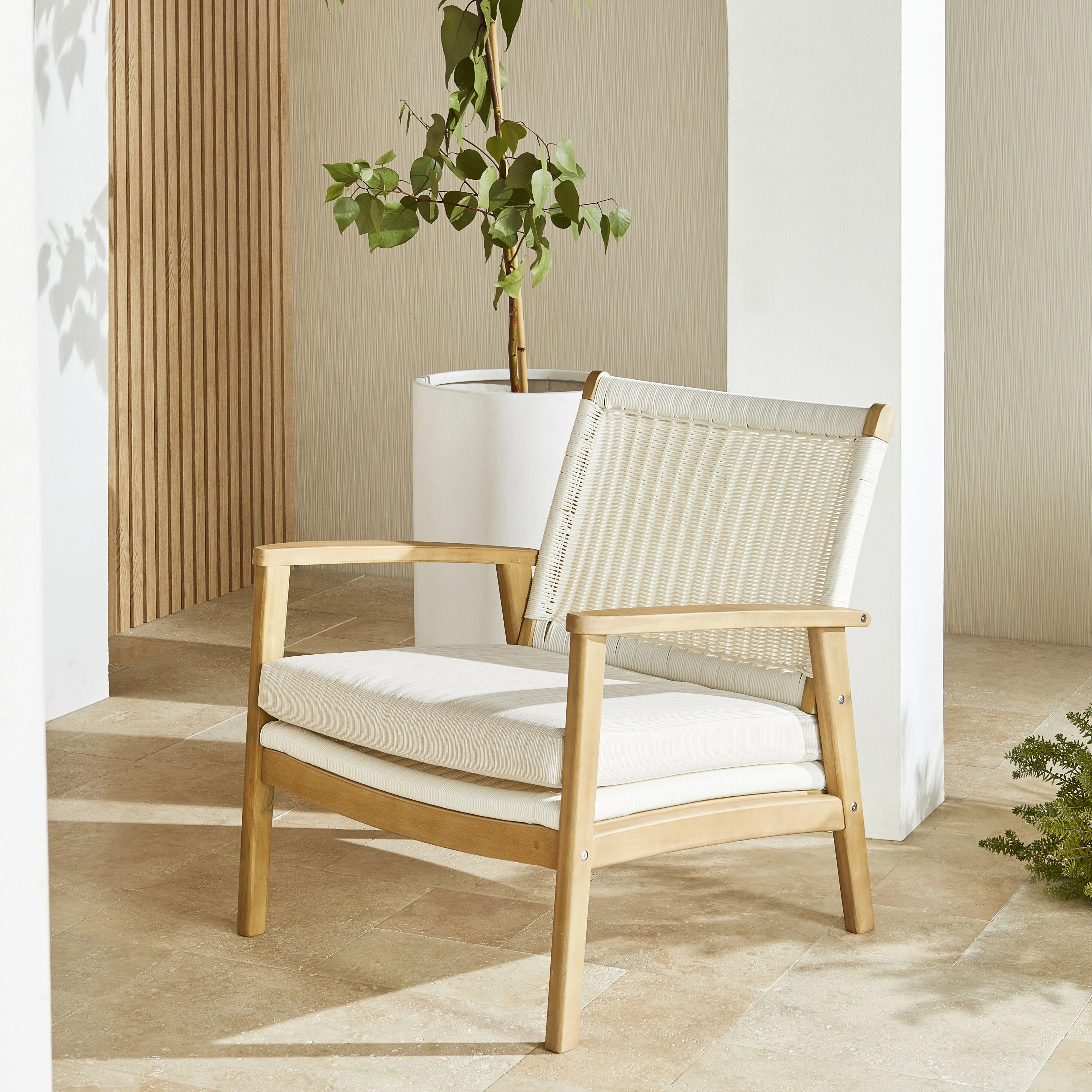 Wicker Outdoor Occasional Chair White