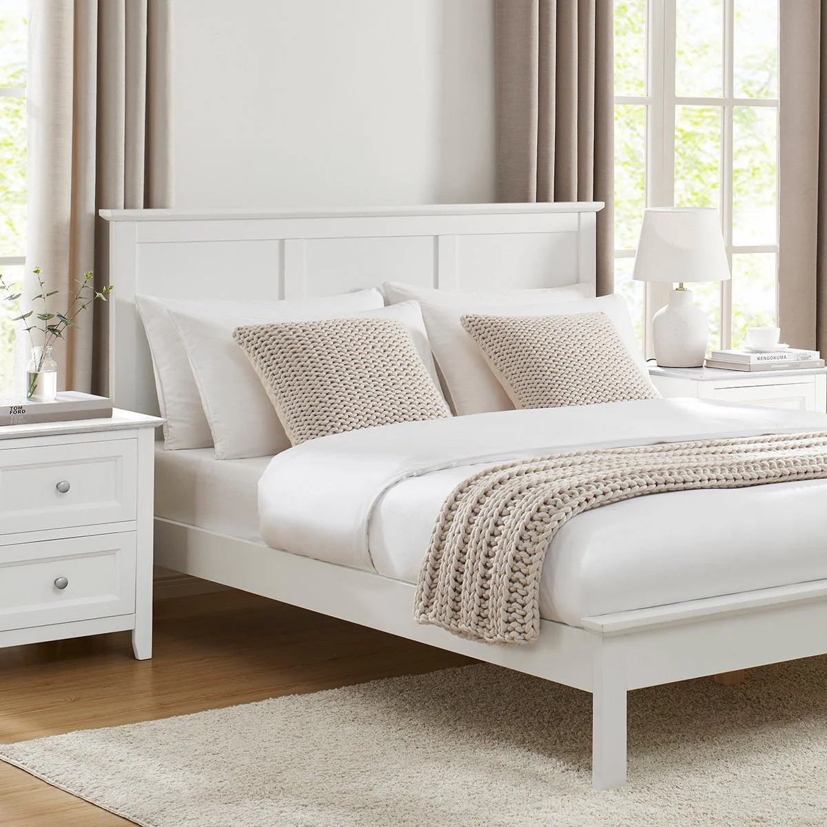 Bed - White