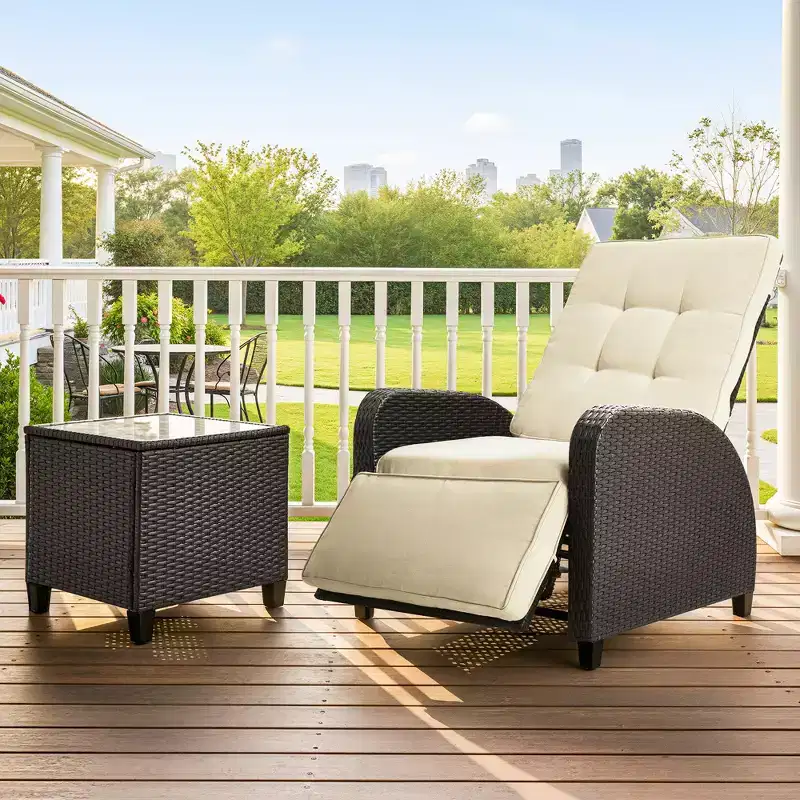 Heynemo Adjustable Rattan Recliner, Outdoor Lounge Chair with Backrest and Footrest, Weather-Resistant Wicker Patio Furniture with Storage Side Table