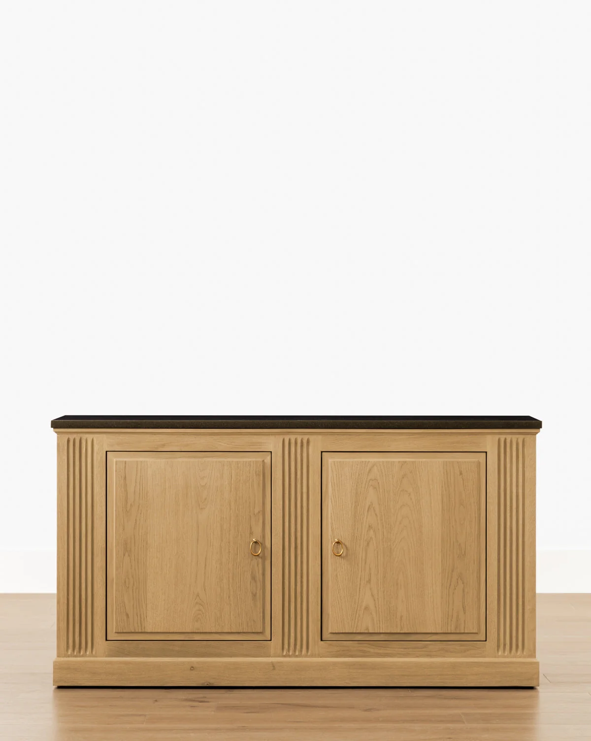 Traditional Drift Oak Sideboard with Vertical Fluting & Wire-Brushed Texture for Living Room
