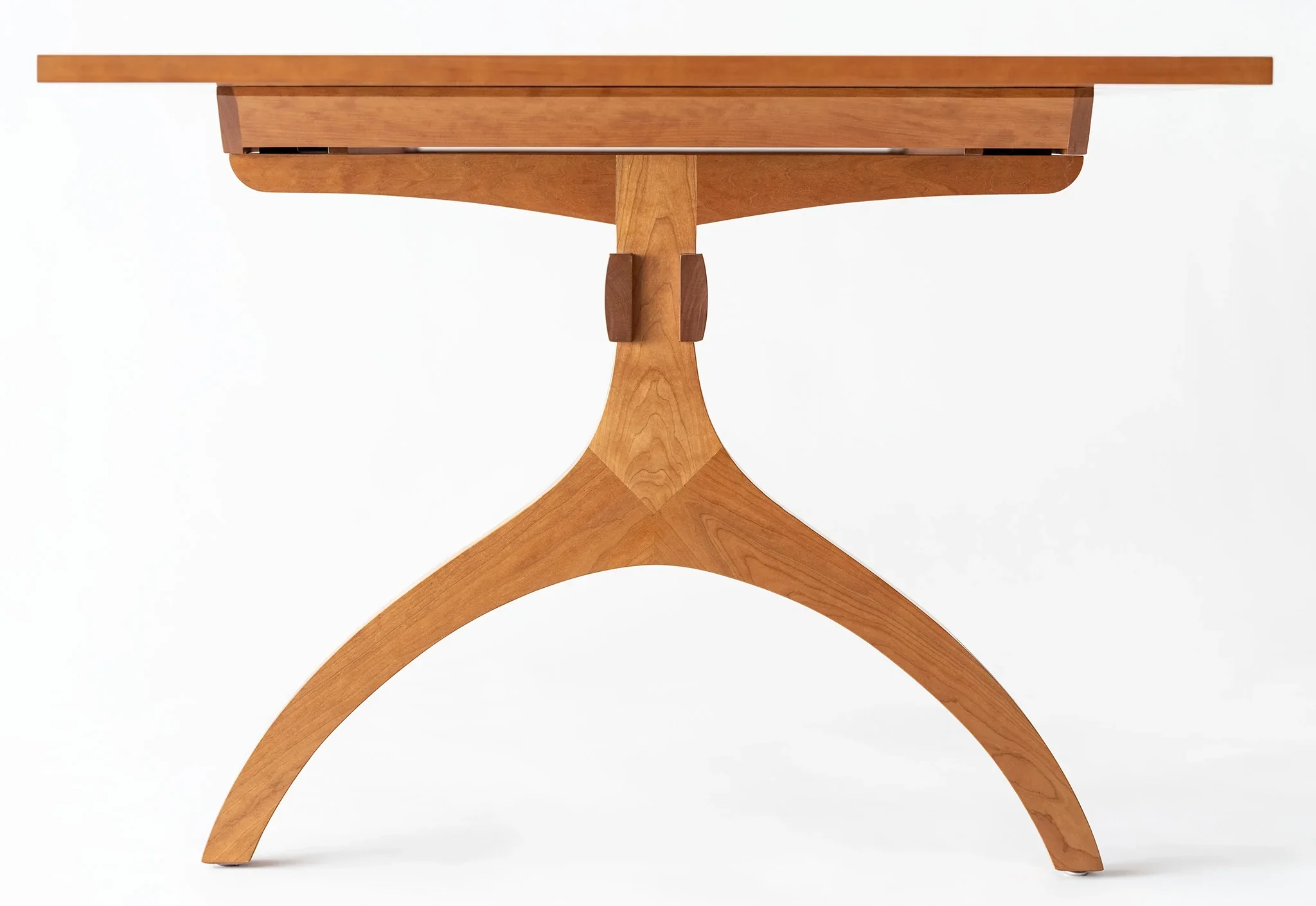 Wishbone Extension Table - Moser’s first extension table with self-storing leaves to maximize your space and seating