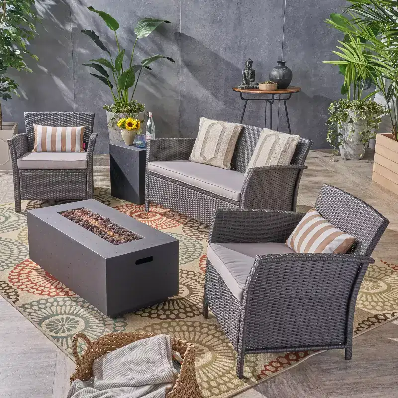 Christopher Knight Home Brynnli Outdoor Wicker 4 Seater Chat Set with Fire Pit