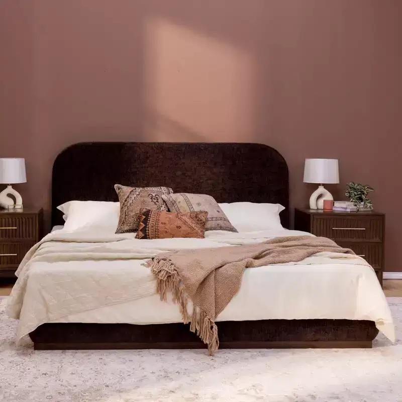 Ashland Upholstered Bed (King)