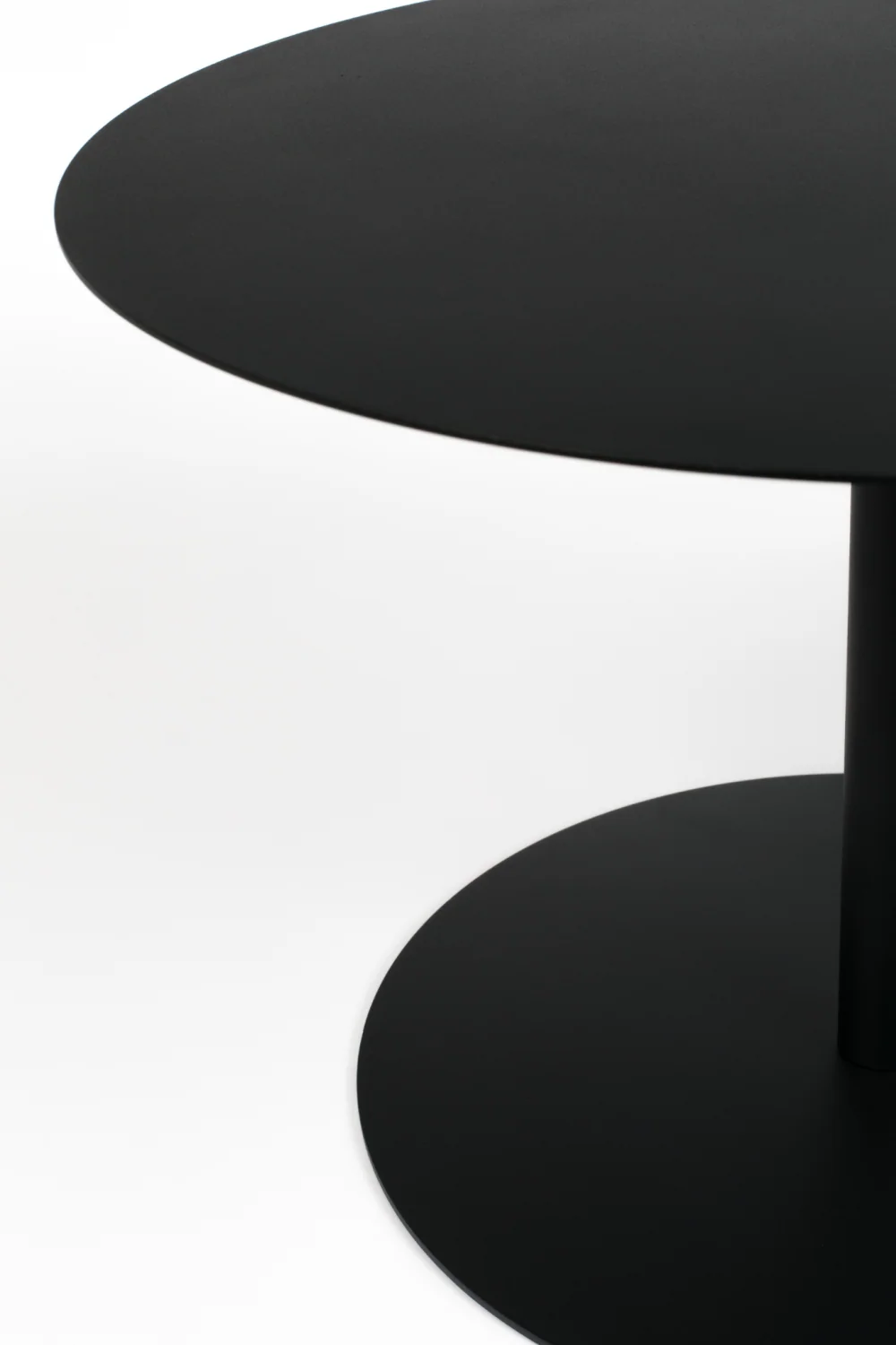 Round Black End Table (M)
