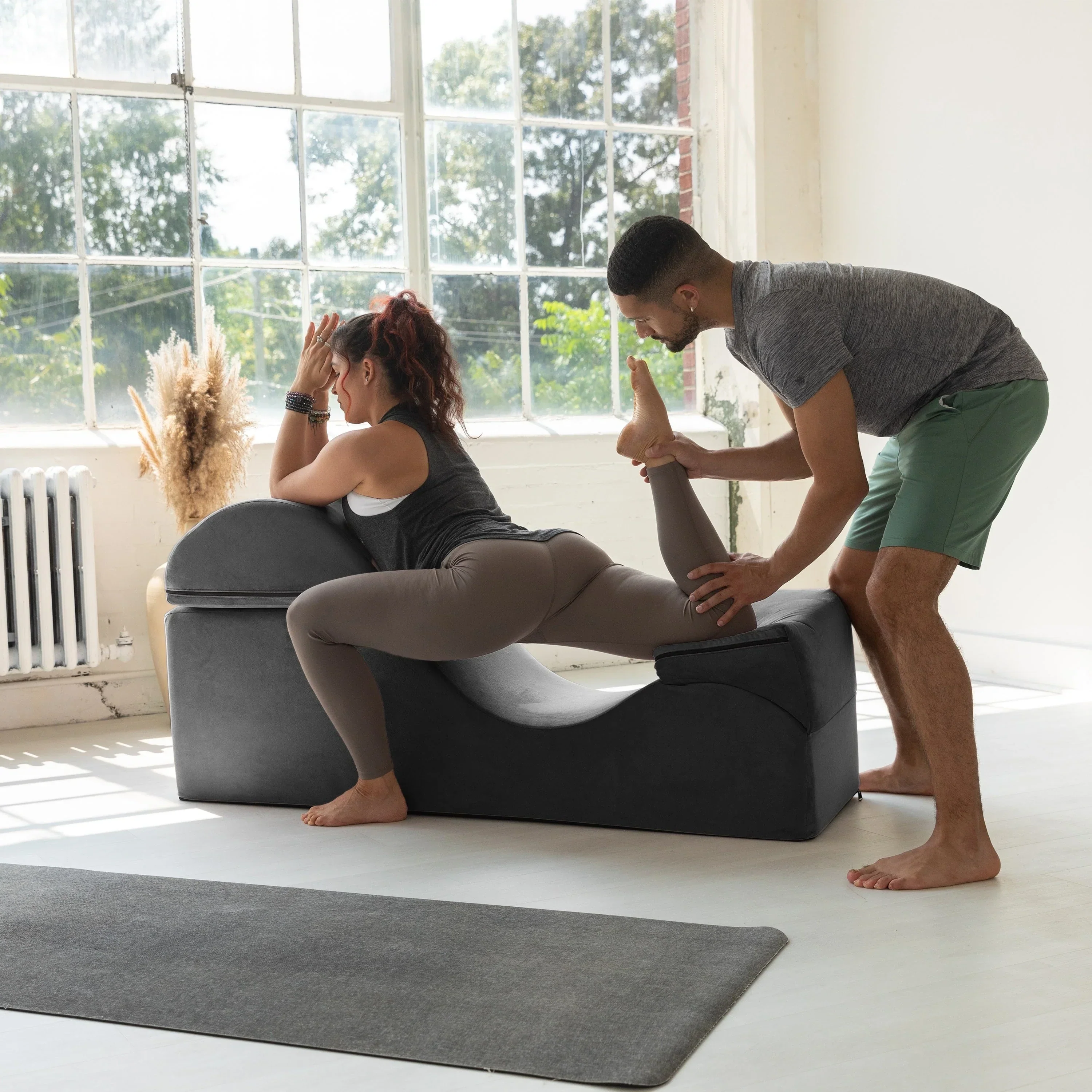 Avana Kami Convertible Chaise / Yoga & Massage - 2-In-1 Ottoman with Concealed Fold Out Yoga Lounge Chair, Microvelvet - N/A