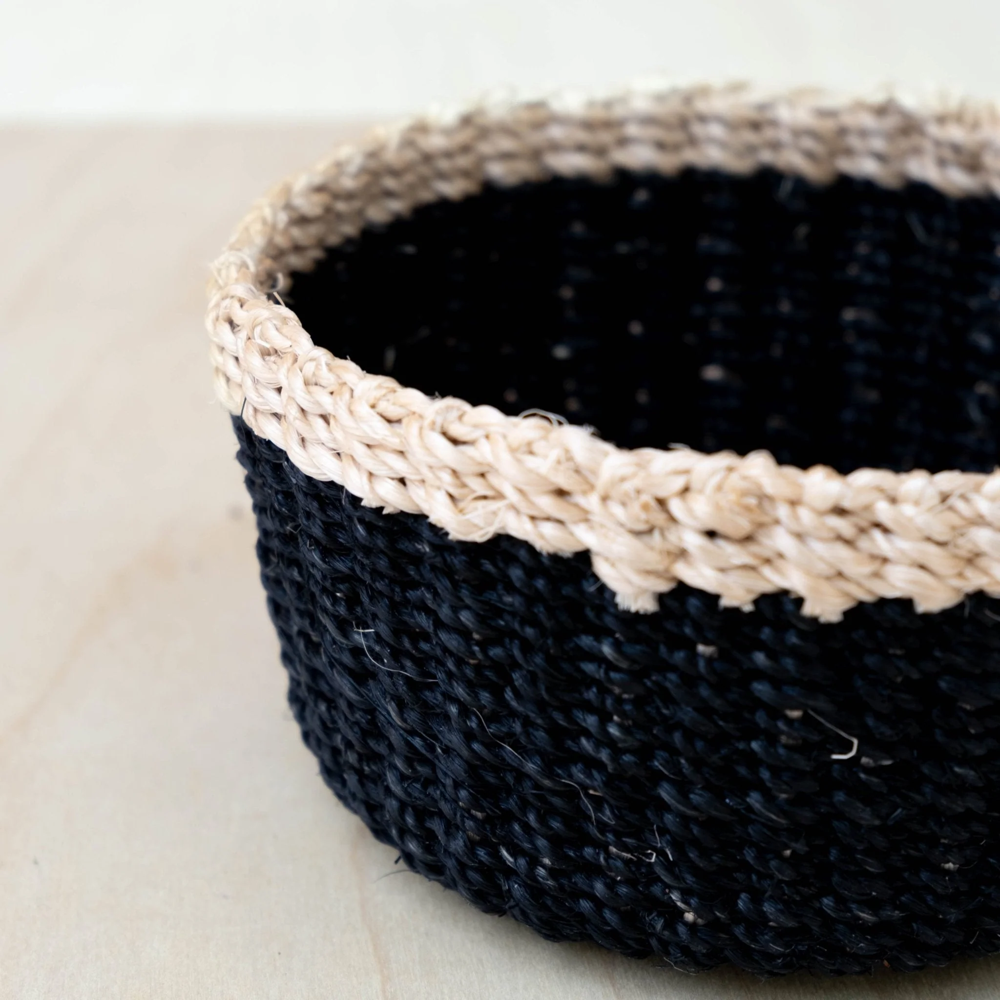 Black Small Round Tray - Mini Trinket Basket