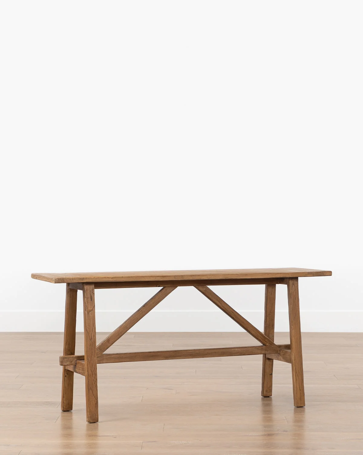 Classic Wood Console Table with Refined Silhouette for Living Room