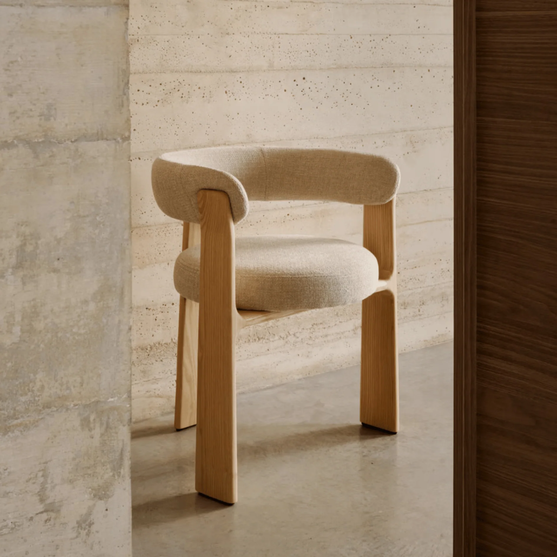 Mid-Century Natural ash Ash Dining Chair with High Density Foam and Timber Legs for Dining Room